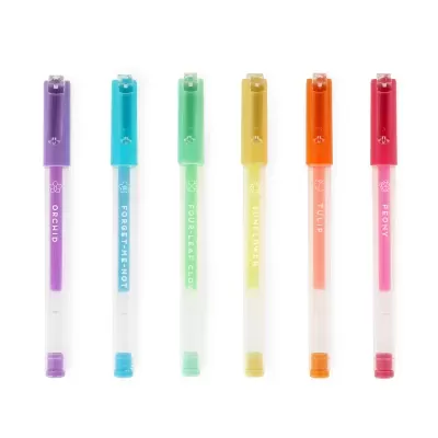 Seis canetas de cor pastel com tampas coloridas e texto branco com nomes de flores