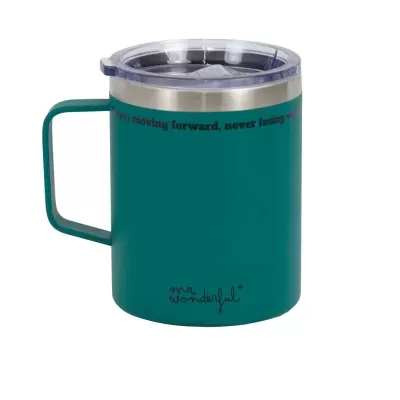 Caneca térmica verde com tampa transparente e inscrições pretas
