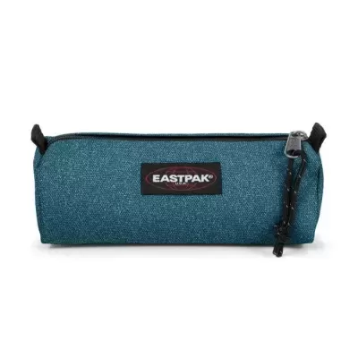Estojo azul com etiqueta EASTPAK