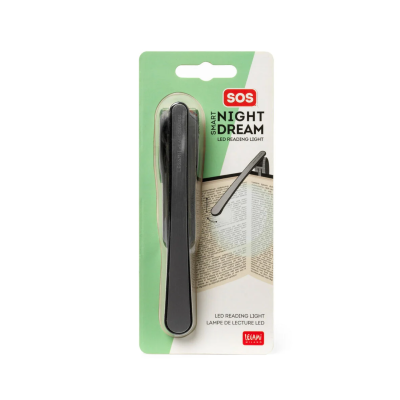 Luz de leitura LED preta numa embalagem de cartão verde e branco com fotografia a mostrar o produto a iluminar um livro.