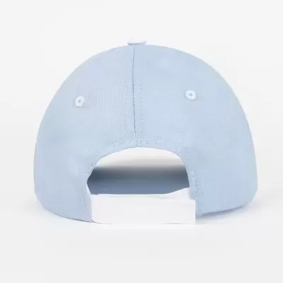 Boné azul claro com ajuste branco visto de trás