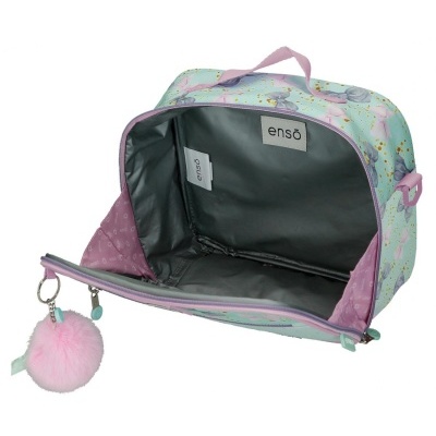 Mala de viagem azul e rosa com interior cinza e chaveiro cor-de-rosa