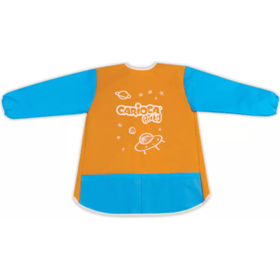 Blusão de criança com mangas azuis e corpo laranja com bolso azul e desenho de planetas