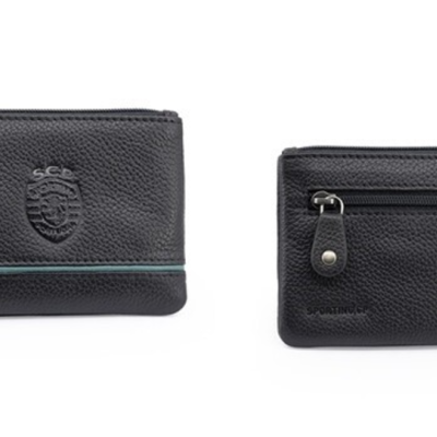 Carteira e porta-cartões em pele preta com fechos e emblema S.C.B.