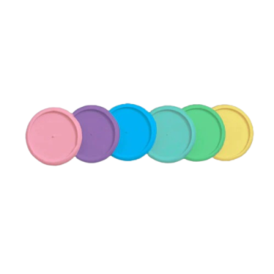 Seis tampas redondas coloridas em linha