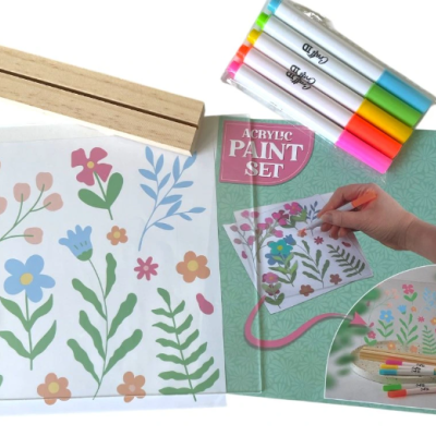 Conjunto de pintura acrílica com marcadores e desenhos florais