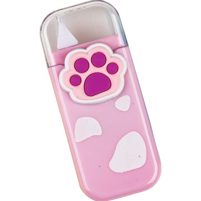 Apagador rosa com design de patas e tampa transparente