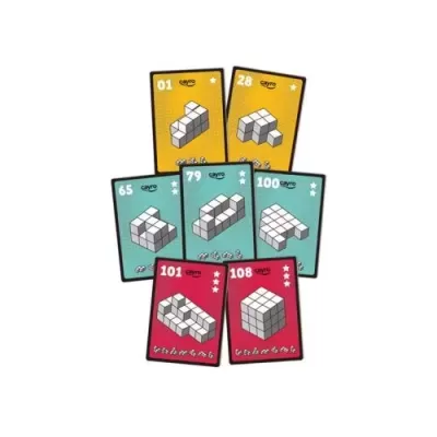 Sete cartas de jogo com formas geométricas em cubos e números coloridas