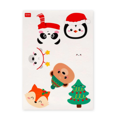Folha branca com autocolantes festivos de animais e árvore de Natal