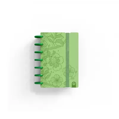 Caderno verde com padrão floral e argolas verdes