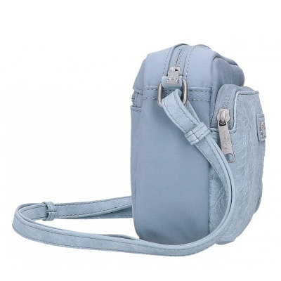 Bolsa pequena azul claro com fecho de correr e bolso frontal com textura floral.