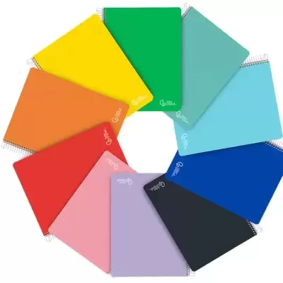 Cadernos coloridos em círculo com logo lider papel