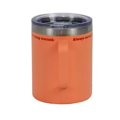 Caneca térmica laranja com tampa transparente e alça