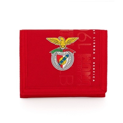 Carteira vermelha com emblema do SL Benfica em fundo branco