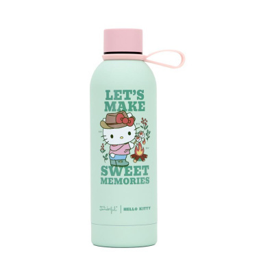 Garrafa reutilizável verde água com Hello Kitty e texto LETS MAKE SWEET MEMORIES
