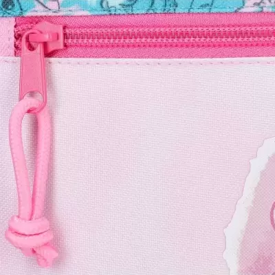 Mala de tecido rosa com fecho de correr rosa e puxador de corda