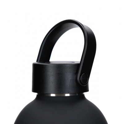 Tampa preta de garrafa com alça preta