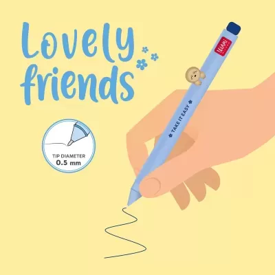 Caneta azul clara com desenho de bicho-preguiça e texto TAKE IT EASY e LEGAMI MILANO segurada por mão em fundo amarelo com texto Lovely friends