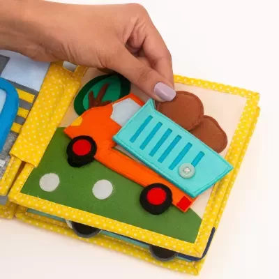 Escavadora | Livro Sensorial | Quiet Book