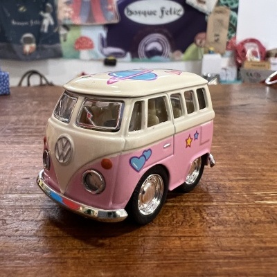 Pão de Forma Universo Rosa | Carro Miniatura