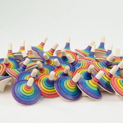 Rallye Arco-Íris Pequeno Pião | Mader Kreiselmanufaktur