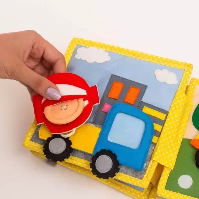 Escavadora | Livro Sensorial | Quiet Book