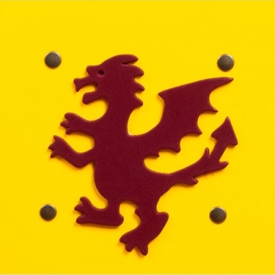 Escudo Amarelo de Cavaleiro/a