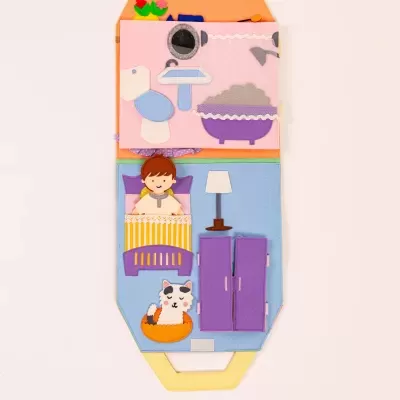 Casa de Boneca | Livro Sensorial | Quiet Book