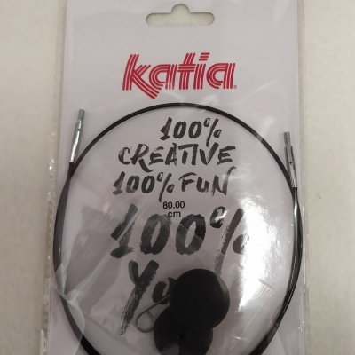 Fio circular metálico Katia com texto promocional num pacote plástico.