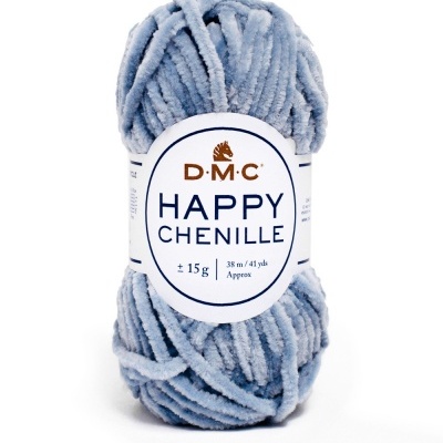 Novelo de fio chenille azul claro DMC com etiqueta e indicação de cor Cor 18