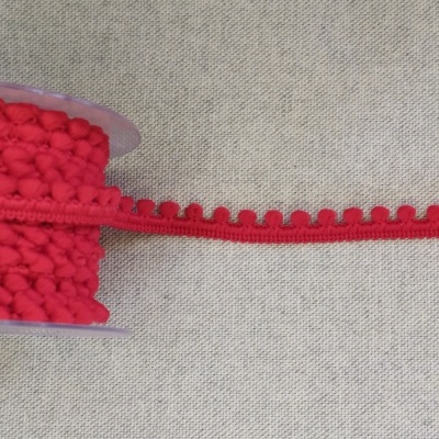 Fita vermelha decorativa em rolo com pompons pequenos