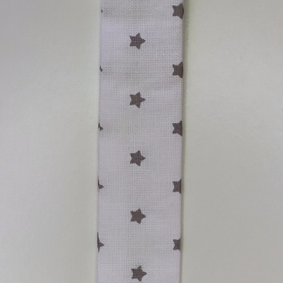 Prendedor para chucha branco com estrelas cinza e clip branco