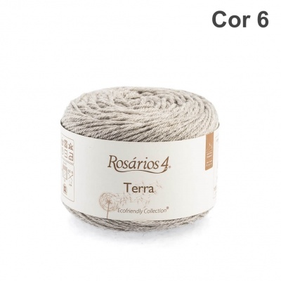 Novelo de fio bege claro da marca Rosários 4, coleção Ecofriendly Collection, modelo Terra, Cor 6