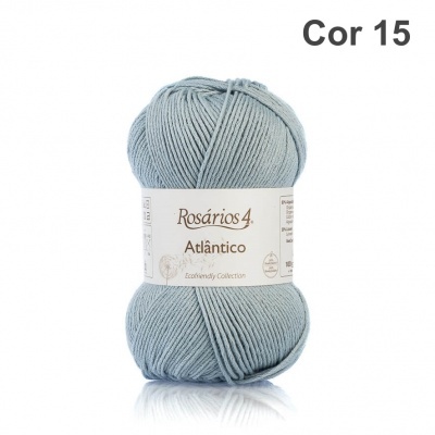 Novelo de fio azul cinzento Rosários 4 Atlântico com etiqueta branca