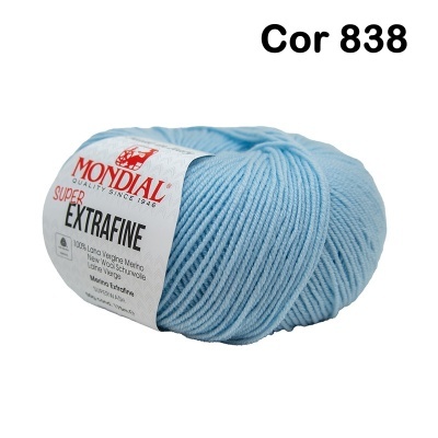 Novelo de lã azul claro Mondial Super Extrafine cor 838