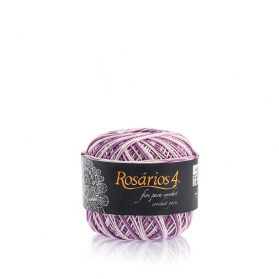 Novelo de fio para crochê Rosários 4 em tons lilás, rosa e branco com etiqueta preta