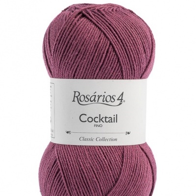 Novelo de fio roxo com rótulo branco Rosários 4 Cocktail