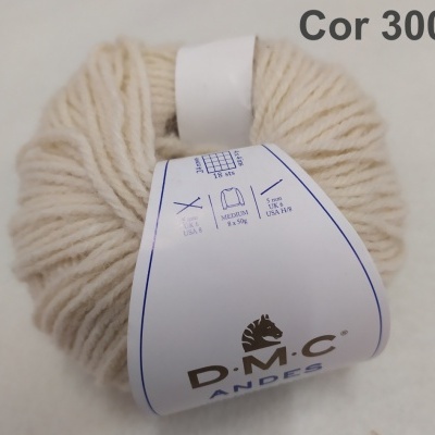 Novelo de lã branca D.M.C Andés com rótulo branco e azul e número 300