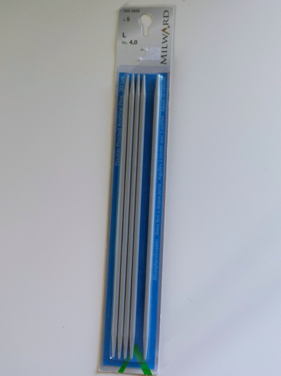 Conjunto de 5 agulhas de tricô Milward em embalagem azul e branca