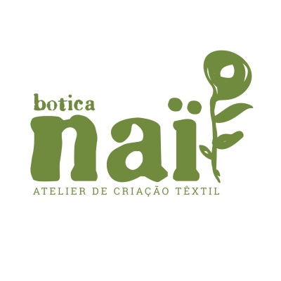 Logotipo verde botica naia com flor e texto ATELIER DE CRIAÇÃO TÊXTIL.
