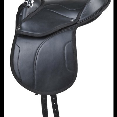 Sela de equitação em couro preto com tiras ajustáveis e fivelas metálicas