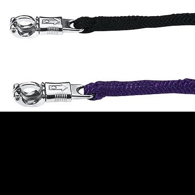 Duas cordas trançadas preta e roxa com fechos metálicos prateados
