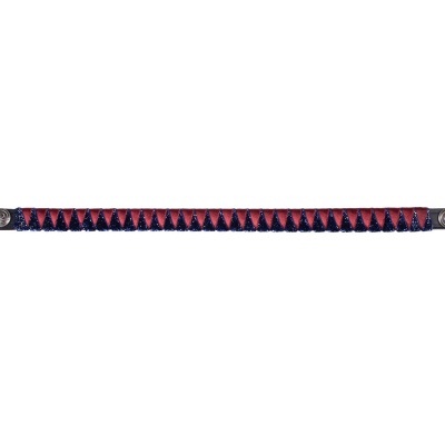 Pulseira azul e vermelha entrelaçada com couro preto e fechos metálicos
