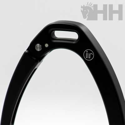 Estribo de equitação preto com inscrição 