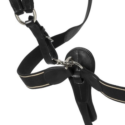 Arnês de tecido preto com couro e fivela metálica