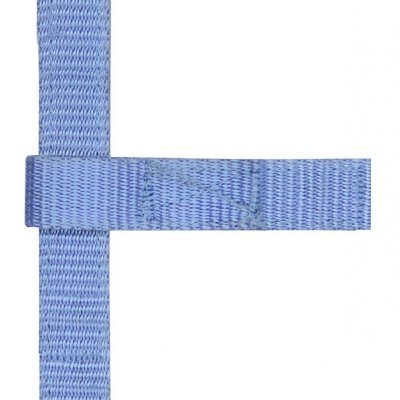 Cinto de tecido azul claro com costura reforçada