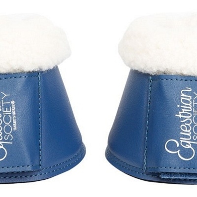 Protetores azuis cónicos com interior felpudo branco e texto 'Evolution SOCIETY'