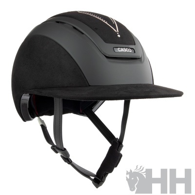 Capacete de equitação preto com aba, etiqueta CASCO e arnês regulável