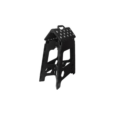 Banqueta dobrável preta em plástico com alça e pontos antiderrapantes