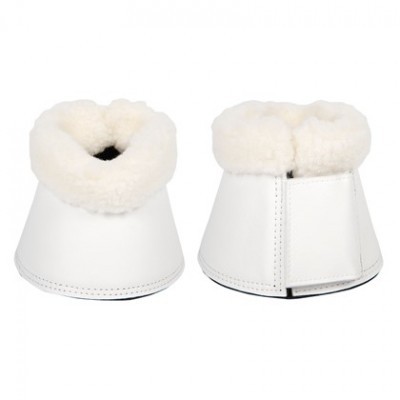 Campanas brancas para cavalos com pele branca macia na parte superior